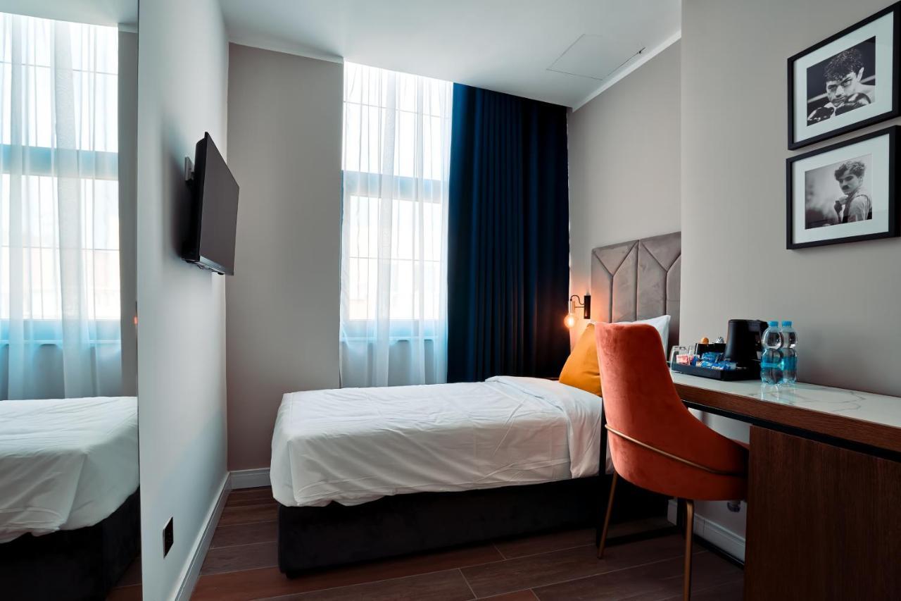 Cinematique Hotel Mosta Ngoại thất bức ảnh