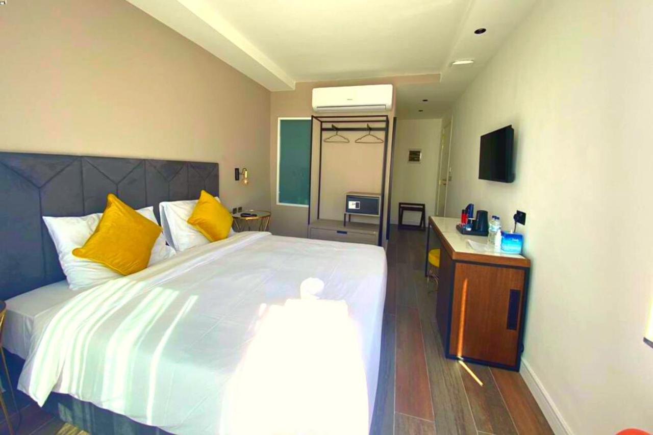 Cinematique Hotel Mosta Ngoại thất bức ảnh